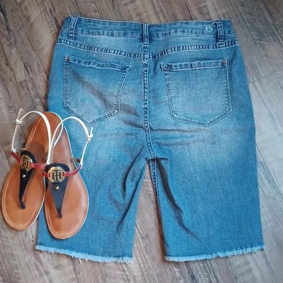 🩴Shorts by kenzie - Picture 2 of 3